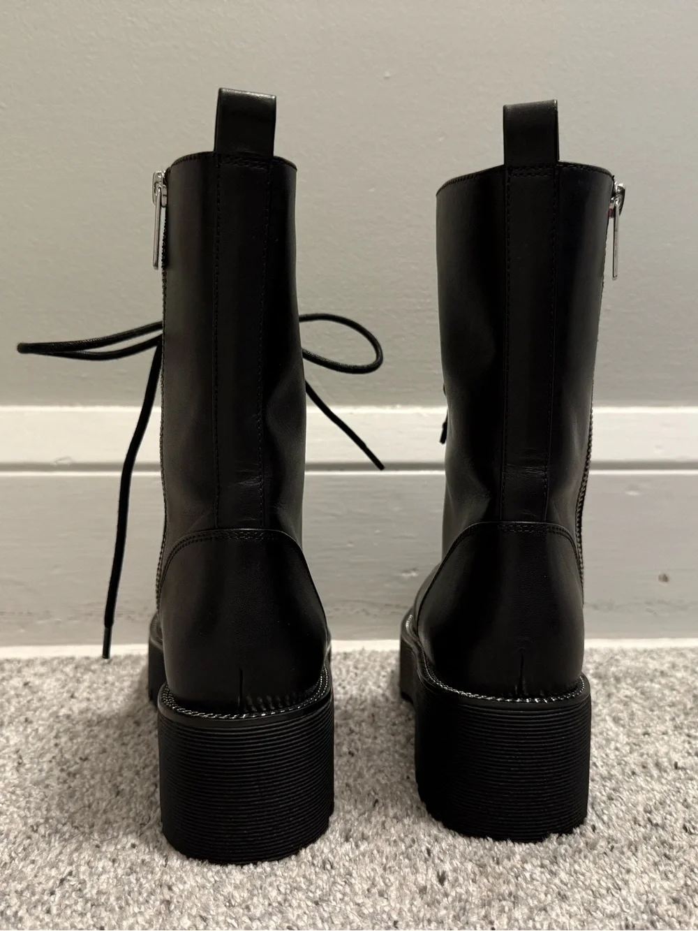 Michael Kors Black Leather Platform Combat Boots Size 7 Never Worn